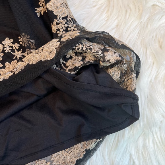 Nine West Gold Embroidered Off-The-Shoulder Maxi Dress - Picture 10 of 14